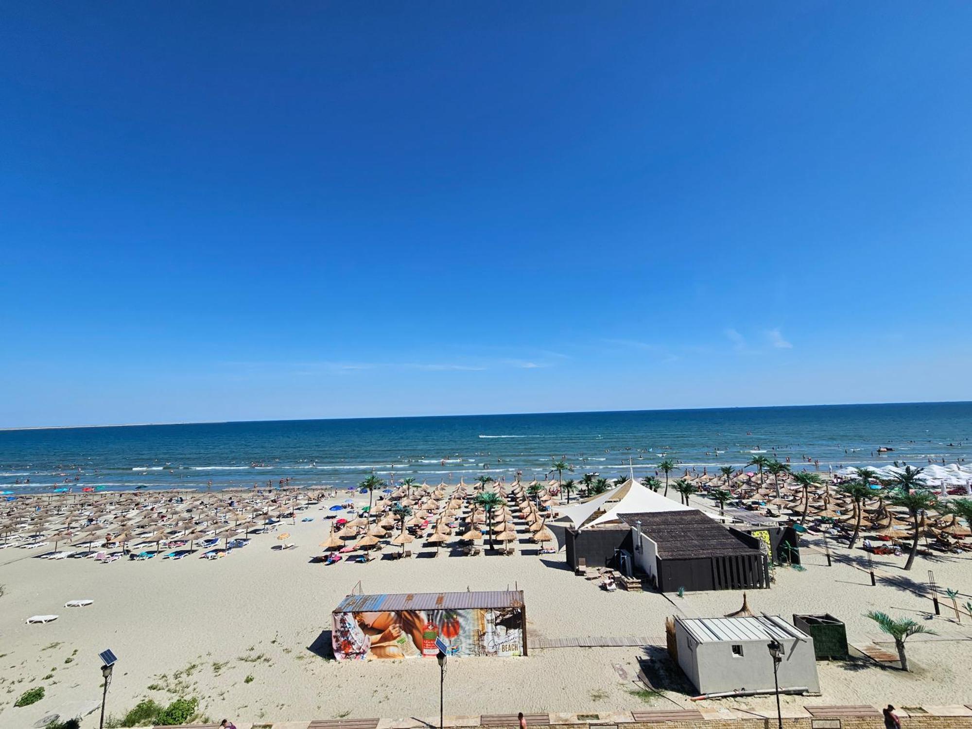Beach Residence Studios Mamaia Nord 23 Năvodari Esterno foto